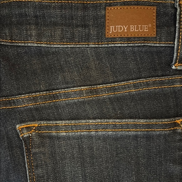Judy Blue Skinny Blue Jeans - Picture 2 of 4